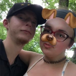 Meet your Posher, Courtney